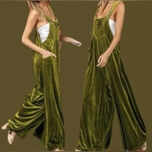 NWT Bibi Velvet Wide Leg Overalls Olive
Green Women's Jumper
| 🍐